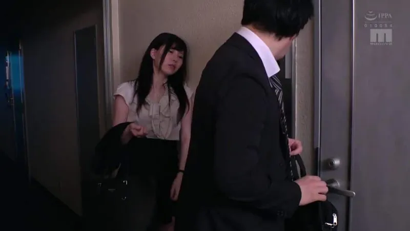 Bà xã nhà kề bên nhận nhầm tôi là chồng yêu trong một hôm say xỉn